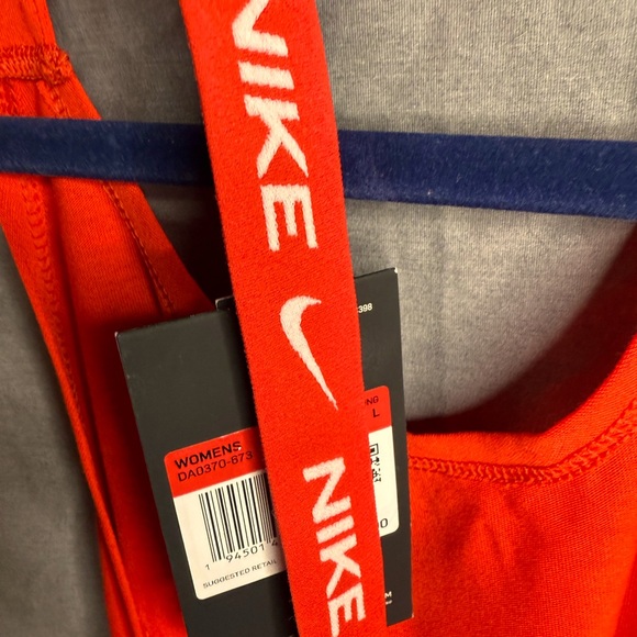 Nike dri-fit tank with tags. - Picture 6 of 6